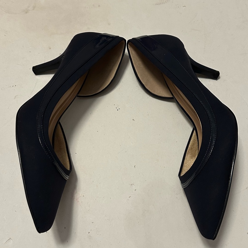 Kelly & Katie Navy Blue Heels - Picture 6 of 10